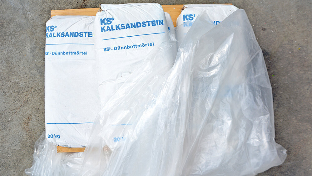 Sackware mit Werk-Trockenmörtel für die Verarbeitung von Kalksandstein